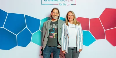 Dr. Stefan Junk mit Kollegin bei der 60 Jahrfeier des Johannesbads.