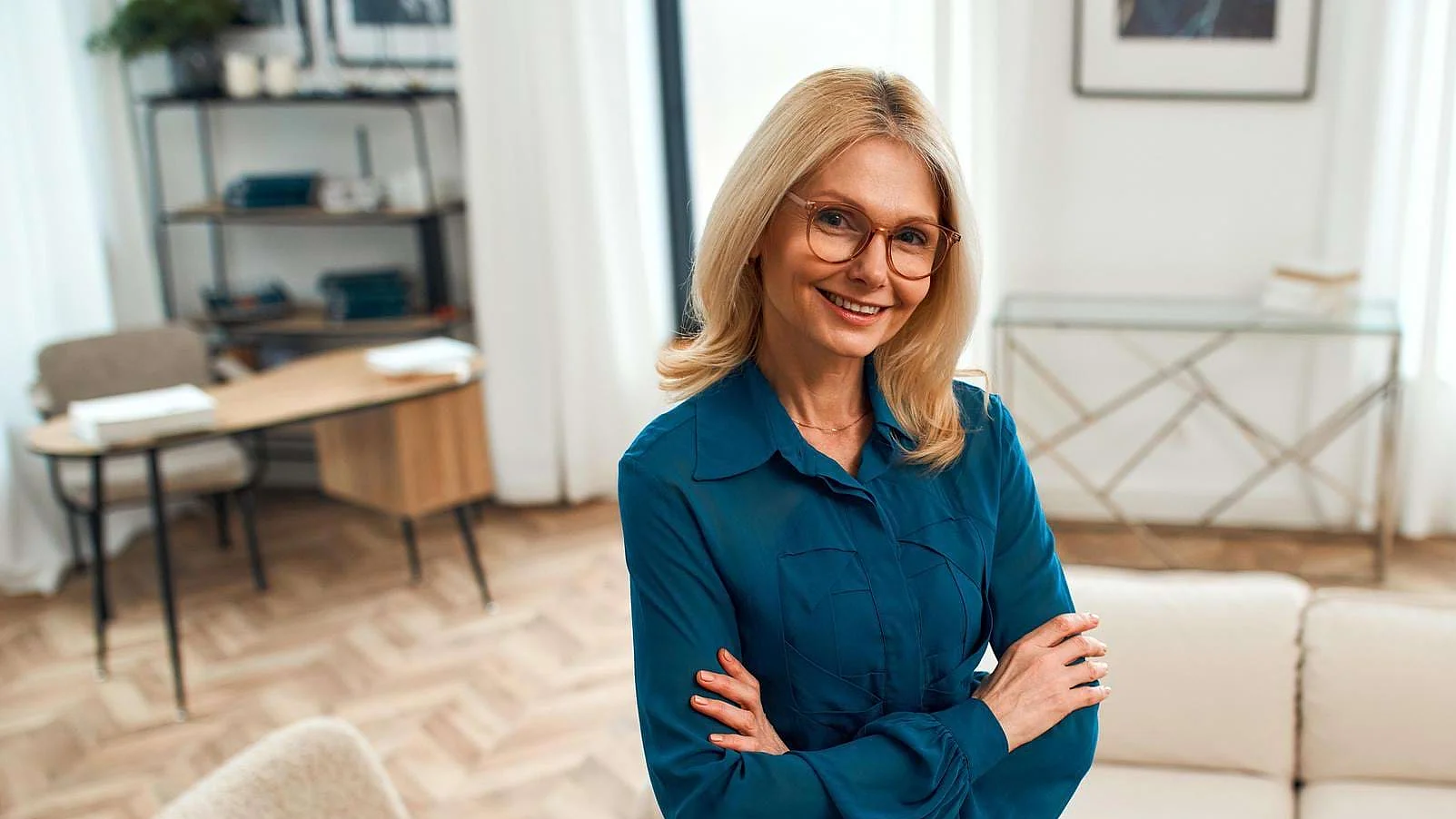 Frau Wegener, Psychologin Fachklinik Johannesbad Ostseestrand, lächelt in Kamera. Frau Wegener, Psychologin Fachklinik Johannesbad Ostseestrand, lächelt in Kamera.