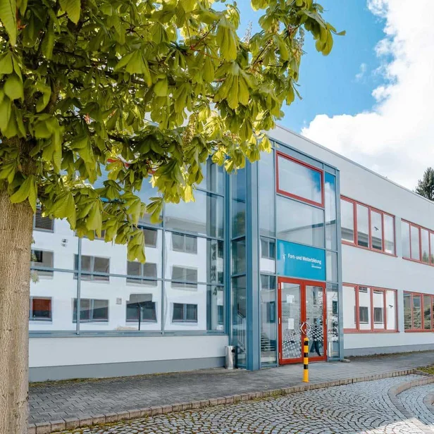 Außenaufnahme der Johannesbad Akademie in Bad Elster