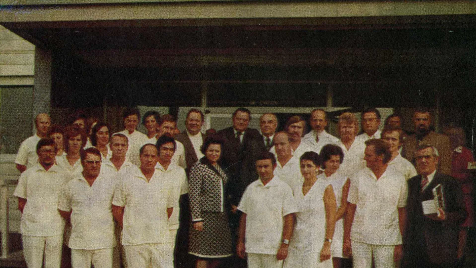 Team der Johannesbad Massageschule in Bad Füssing im Jahr 1969