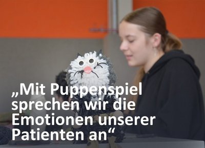 Bühnenreif: Auszubildende in Ergotherapie an der Medfachschule Bad Elster präsentierten ihr diesjähriges Kunstprojekt „Fäden der Genesung“