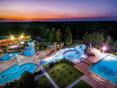 Bäderlandschaft der Johannesbad Therme in Bad Füssing